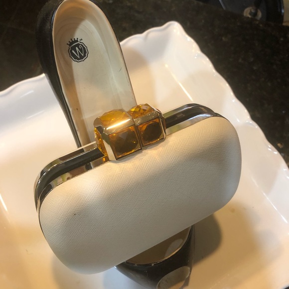 unbrand Handbags - New off white evening PURSE. TIGER EYE CLOSURE